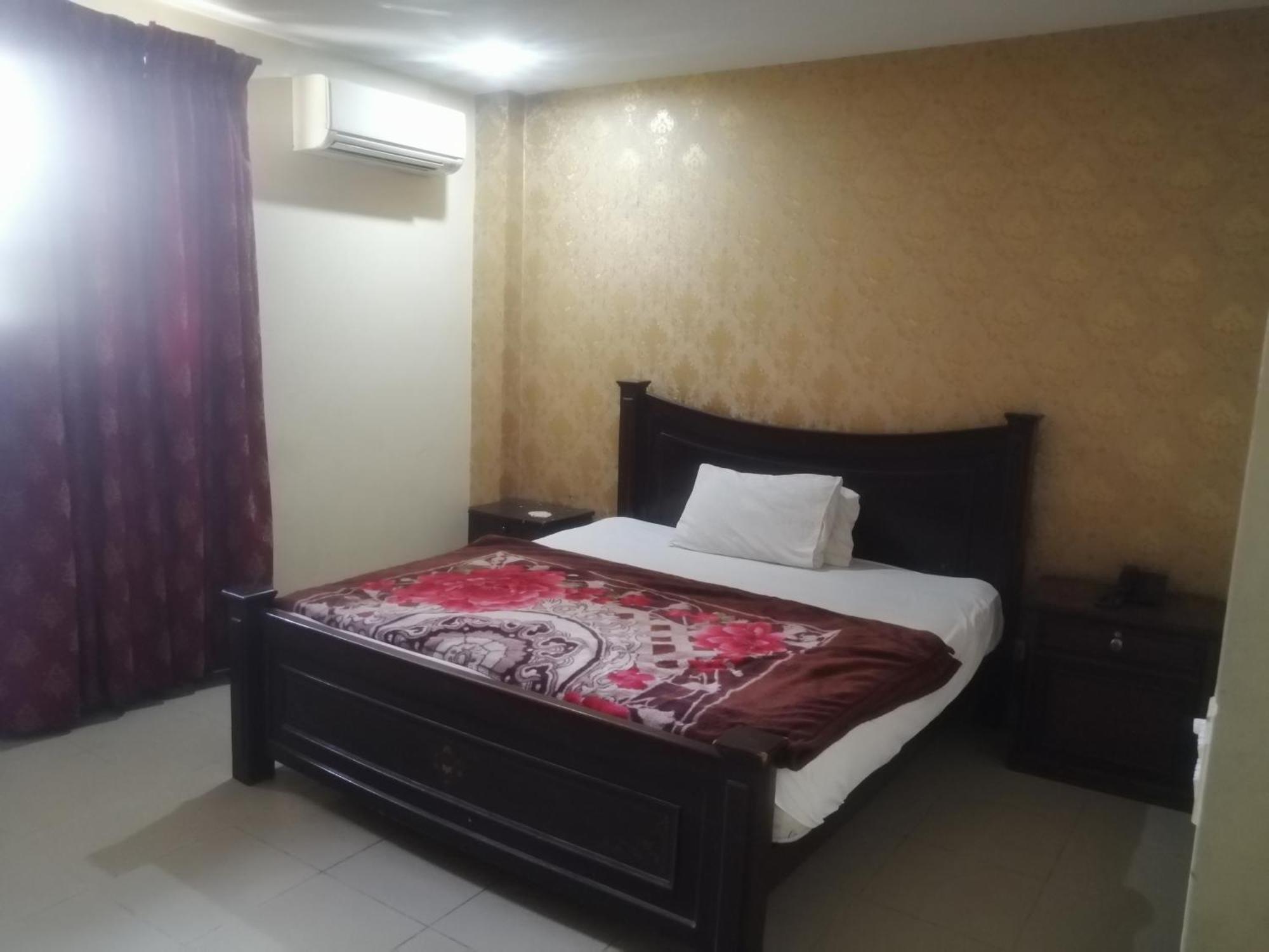 Fortville Hotel Lahore Exterior foto